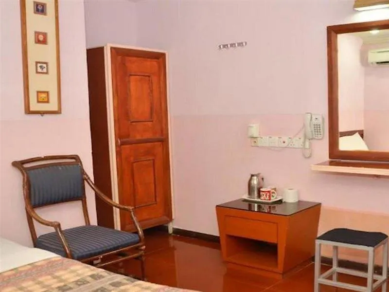 J &J Hotel Kota Kinabalu Hotel económico