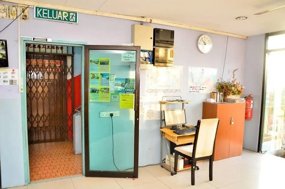 Economy hotel J &J Hotel Kota Kinabalu
